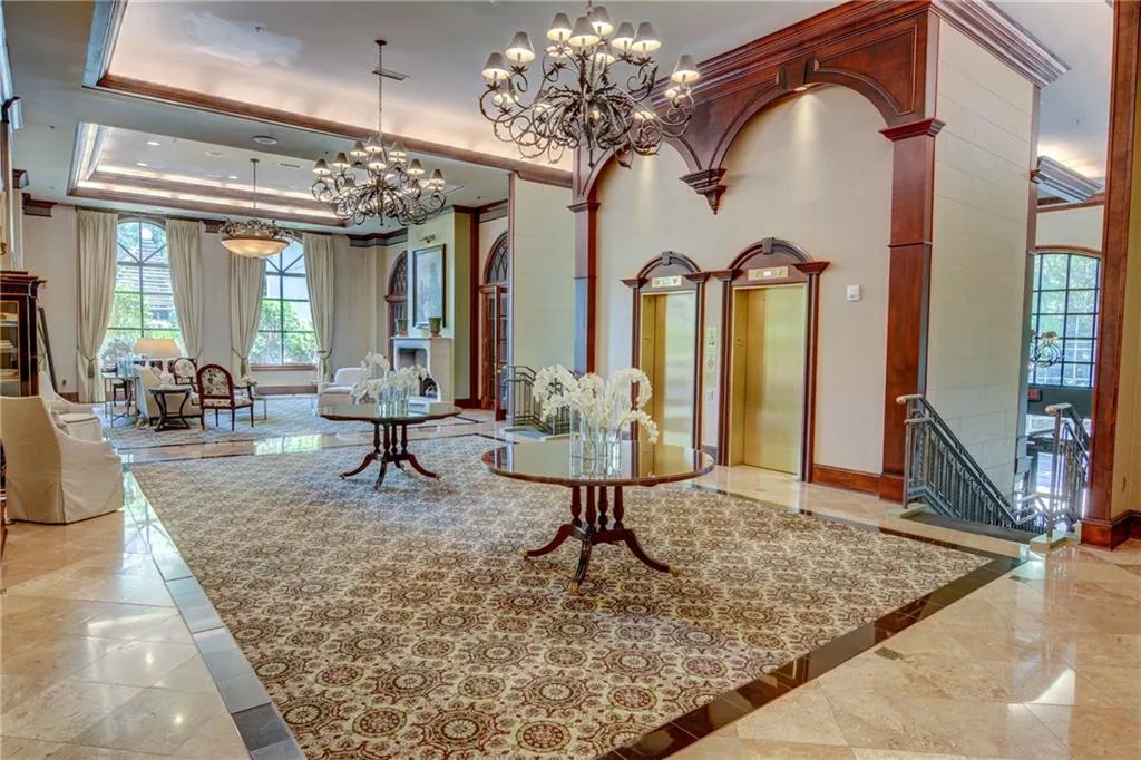 3334 Peachtree Road Ne Unit 1208, Atlanta, Georgia 30326, 2 Bedrooms Bedrooms, ,2 BathroomsBathrooms,Residential,For Sale,3334 Peachtree Road Ne Unit 1208,7615071