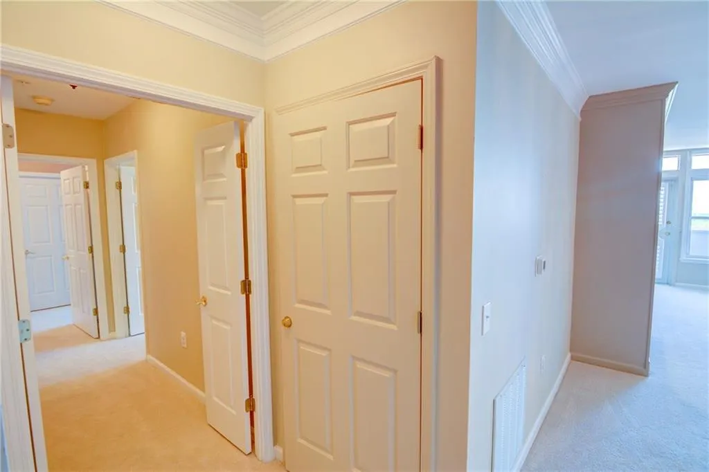 3334 Peachtree Road Ne Unit 1208, Atlanta, Georgia 30326, 2 Bedrooms Bedrooms, ,2 BathroomsBathrooms,Residential,For Sale,3334 Peachtree Road Ne Unit 1208,7615071