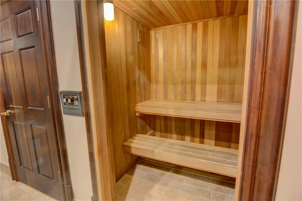 3334 Peachtree Road Ne Unit 1208, Atlanta, Georgia 30326, 2 Bedrooms Bedrooms, ,2 BathroomsBathrooms,Residential,For Sale,3334 Peachtree Road Ne Unit 1208,7615071