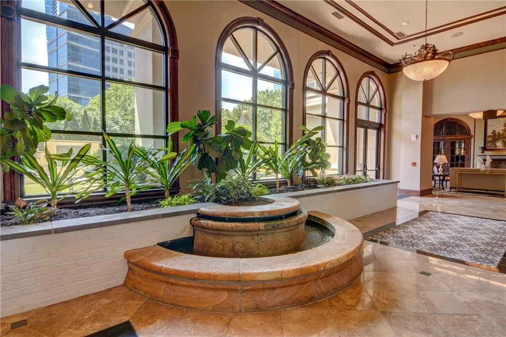3334 Peachtree Road Ne Unit 1208, Atlanta, Georgia 30326, 2 Bedrooms Bedrooms, ,2 BathroomsBathrooms,Residential,For Sale,3334 Peachtree Road Ne Unit 1208,7615071