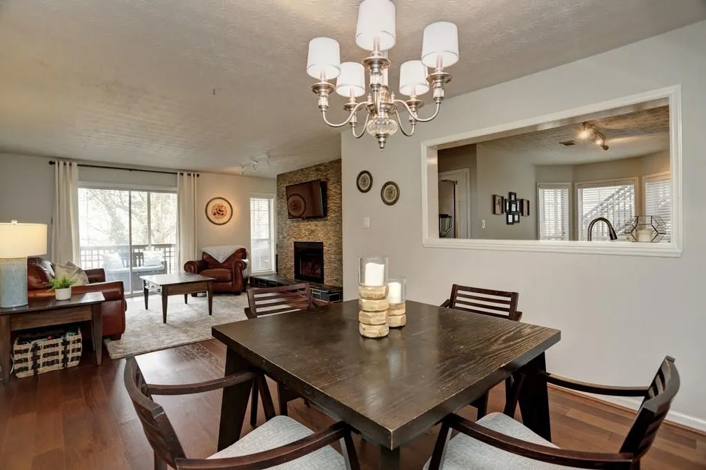 2901 Lenox Road Unit 610, Atlanta, Georgia 30324, 2 Bedrooms Bedrooms, ,2 BathroomsBathrooms,Residential,Sold,2901 Lenox Road Unit 610,5976419