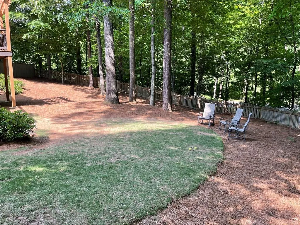 110 High Point Walk, Sandy Springs, Georgia 30342, 5 Bedrooms Bedrooms, ,4 BathroomsBathrooms,Residential,Sold,110 High Point Walk,6884148