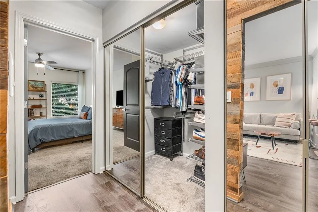 275 13th Street Ne Unit 210, Atlanta, Georgia 30309, 1 Bedroom Bedrooms, ,1 BathroomBathrooms,Residential,For Sale,275 13th Street Ne Unit 210,7644548
