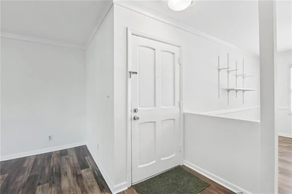 73 Montre Square, Atlanta, Georgia 30327, 2 Bedrooms Bedrooms, ,2 BathroomsBathrooms,Residential,For Sale,73 Montre Square,7610960