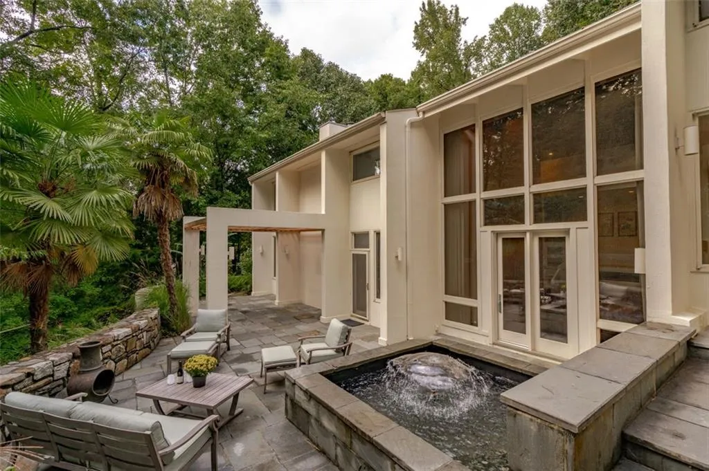 6125 River Chase Circle, Atlanta, Georgia 30328, 5 Bedrooms Bedrooms, ,3 BathroomsBathrooms,Residential,Sold,6125 River Chase Circle,6945203