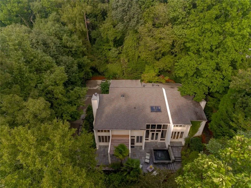 6125 River Chase Circle, Atlanta, Georgia 30328, 5 Bedrooms Bedrooms, ,3 BathroomsBathrooms,Residential,Sold,6125 River Chase Circle,6945203