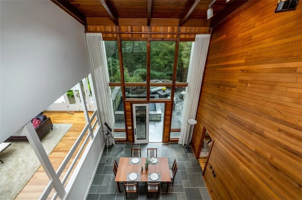 6125 River Chase Circle, Atlanta, Georgia 30328, 5 Bedrooms Bedrooms, ,3 BathroomsBathrooms,Residential,Sold,6125 River Chase Circle,6945203