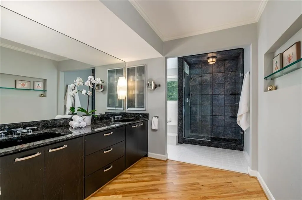 6125 River Chase Circle, Atlanta, Georgia 30328, 5 Bedrooms Bedrooms, ,3 BathroomsBathrooms,Residential,Sold,6125 River Chase Circle,6945203