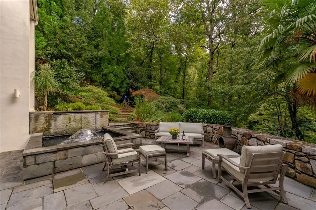 6125 River Chase Circle, Atlanta, Georgia 30328, 5 Bedrooms Bedrooms, ,3 BathroomsBathrooms,Residential,Sold,6125 River Chase Circle,6945203