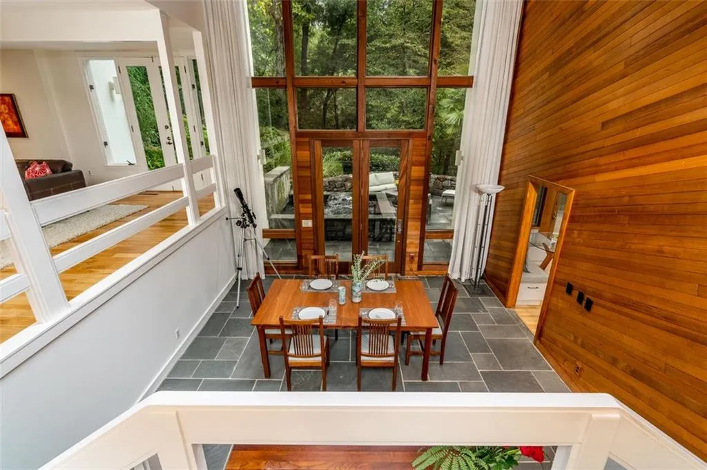 6125 River Chase Circle, Atlanta, Georgia 30328, 5 Bedrooms Bedrooms, ,3 BathroomsBathrooms,Residential,Sold,6125 River Chase Circle,6945203