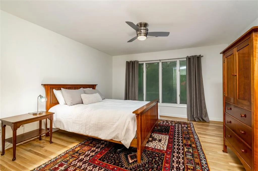 6125 River Chase Circle, Atlanta, Georgia 30328, 5 Bedrooms Bedrooms, ,3 BathroomsBathrooms,Residential,Sold,6125 River Chase Circle,6945203