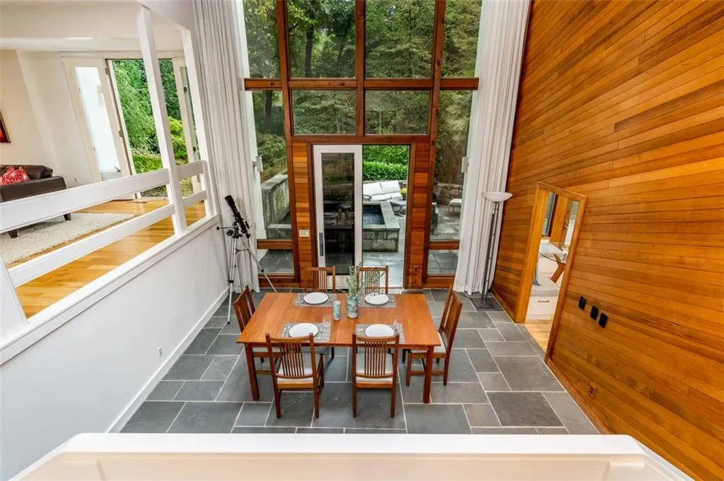 6125 River Chase Circle, Atlanta, Georgia 30328, 5 Bedrooms Bedrooms, ,3 BathroomsBathrooms,Residential,Sold,6125 River Chase Circle,6945203