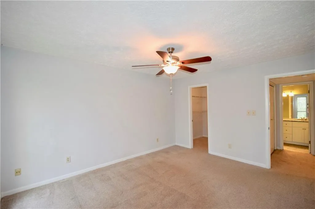 5143 Roswell Road Unit 9/43, Sandy Springs, Georgia 30342, 2 Bedrooms Bedrooms, ,1 BathroomBathrooms,Residential,Sold,5143 Roswell Road Unit 9/43,7021339