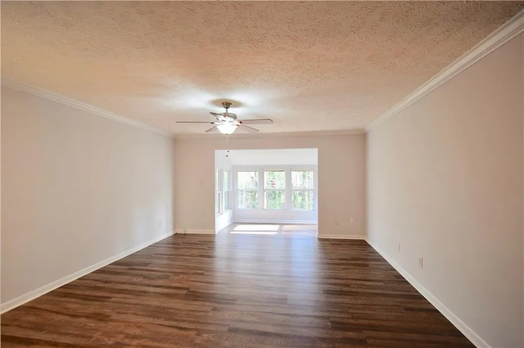 5143 Roswell Road Unit 9/43, Sandy Springs, Georgia 30342, 2 Bedrooms Bedrooms, ,1 BathroomBathrooms,Residential,Sold,5143 Roswell Road Unit 9/43,7021339