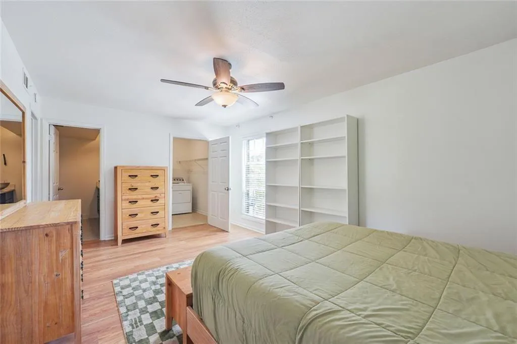 6851 Roswell Road Unit A-3, Sandy Springs, Georgia 30328, 2 Bedrooms Bedrooms, ,2 BathroomsBathrooms,Residential,For Sale,6851 Roswell Road Unit A-3,7653463