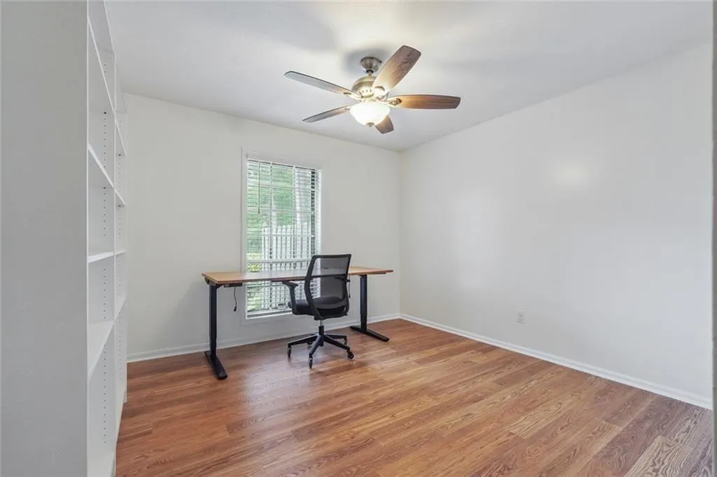 6851 Roswell Road Unit A-3, Sandy Springs, Georgia 30328, 2 Bedrooms Bedrooms, ,2 BathroomsBathrooms,Residential,For Sale,6851 Roswell Road Unit A-3,7653463