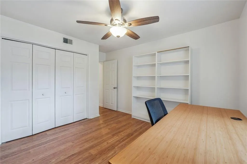 6851 Roswell Road Unit A-3, Sandy Springs, Georgia 30328, 2 Bedrooms Bedrooms, ,2 BathroomsBathrooms,Residential,For Sale,6851 Roswell Road Unit A-3,7653463