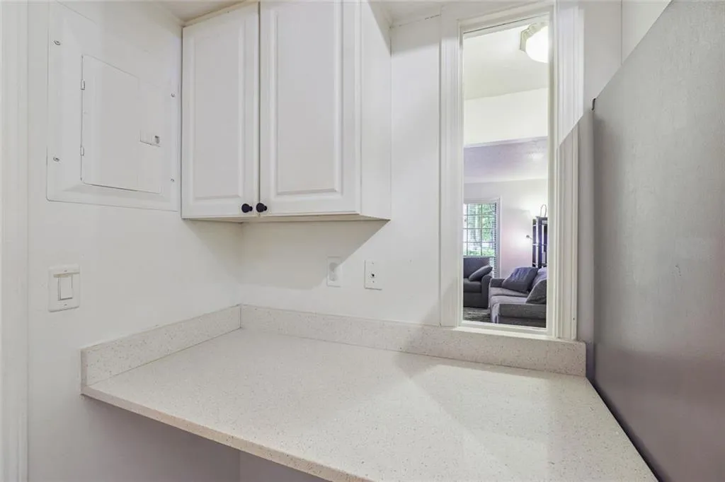 6851 Roswell Road Unit A-3, Sandy Springs, Georgia 30328, 2 Bedrooms Bedrooms, ,2 BathroomsBathrooms,Residential,For Sale,6851 Roswell Road Unit A-3,7653463
