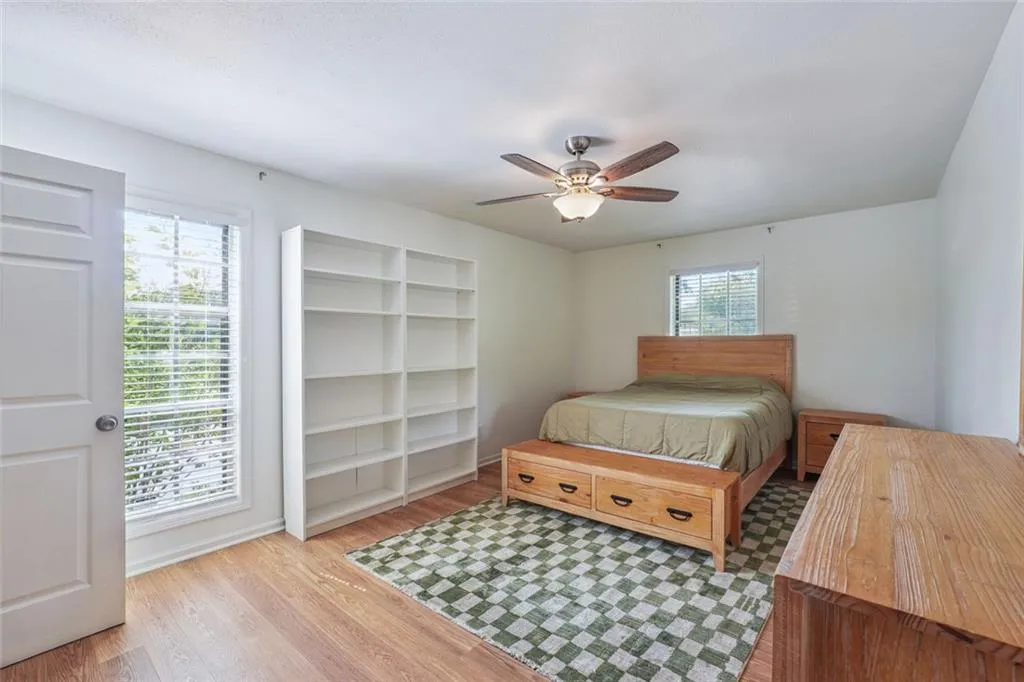 6851 Roswell Road Unit A-3, Sandy Springs, Georgia 30328, 2 Bedrooms Bedrooms, ,2 BathroomsBathrooms,Residential,For Sale,6851 Roswell Road Unit A-3,7653463