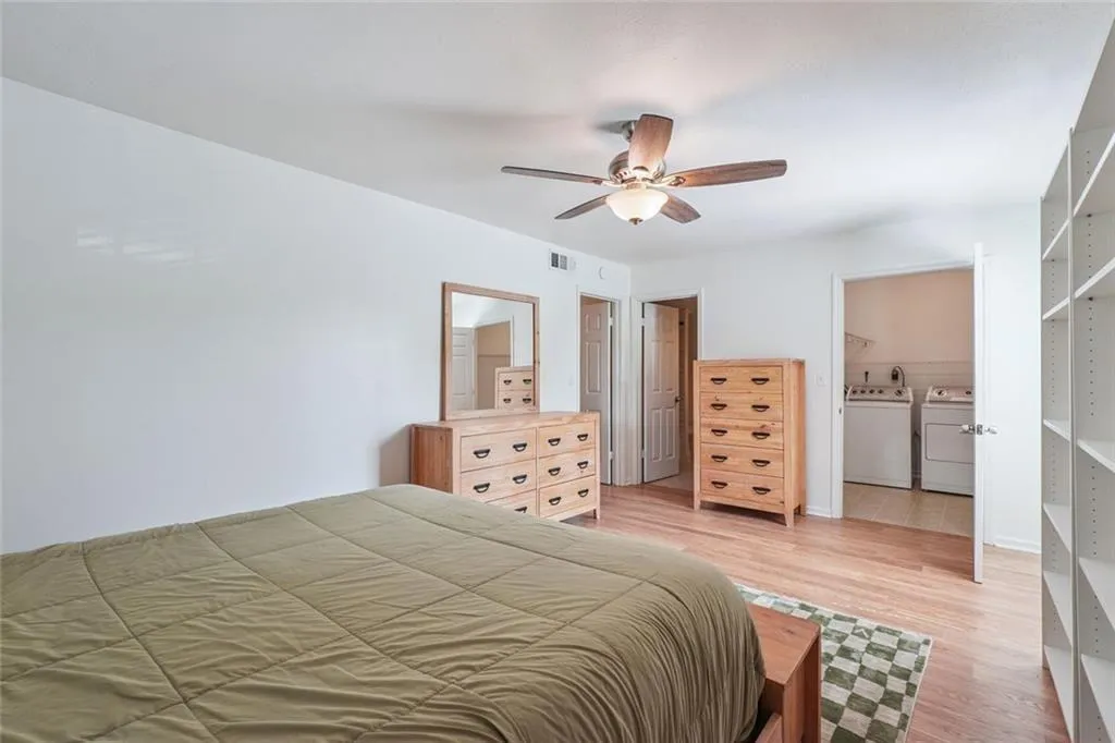 6851 Roswell Road Unit A-3, Sandy Springs, Georgia 30328, 2 Bedrooms Bedrooms, ,2 BathroomsBathrooms,Residential,For Sale,6851 Roswell Road Unit A-3,7653463