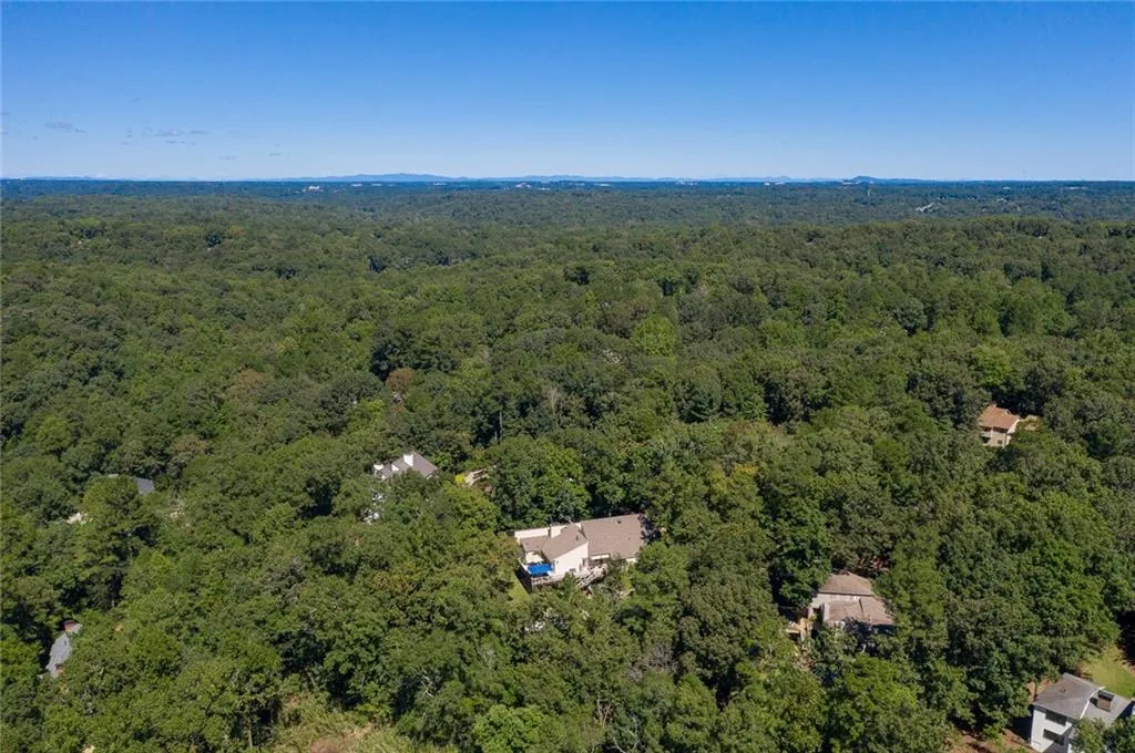 410 Tavern Circle, Sandy Springs, Georgia 30350, 5 Bedrooms Bedrooms, ,4 BathroomsBathrooms,Residential,Sold,410 Tavern Circle,6945355