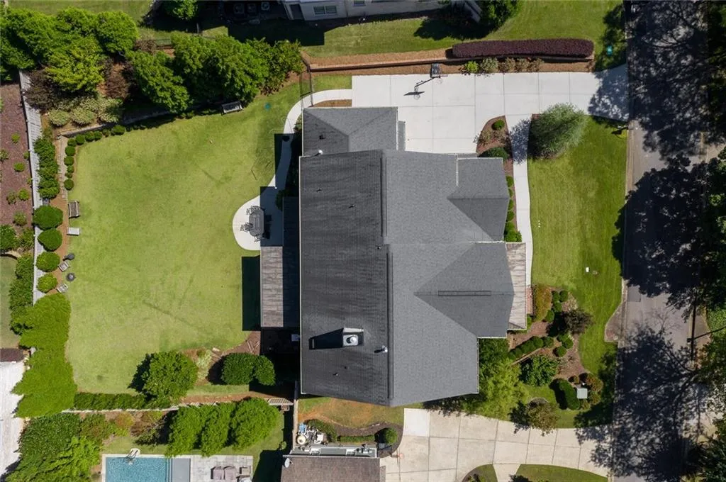 410 Tavern Circle, Sandy Springs, Georgia 30350, 5 Bedrooms Bedrooms, ,4 BathroomsBathrooms,Residential,Sold,410 Tavern Circle,6945355