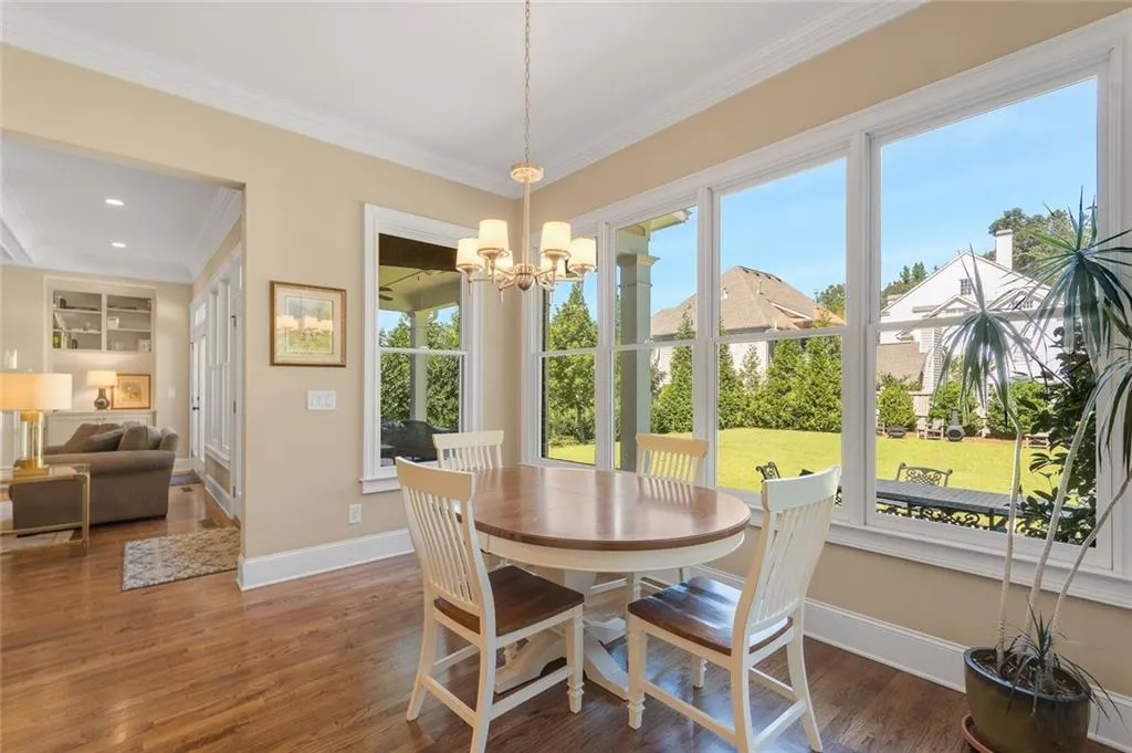 410 Tavern Circle, Sandy Springs, Georgia 30350, 5 Bedrooms Bedrooms, ,4 BathroomsBathrooms,Residential,Sold,410 Tavern Circle,6945355