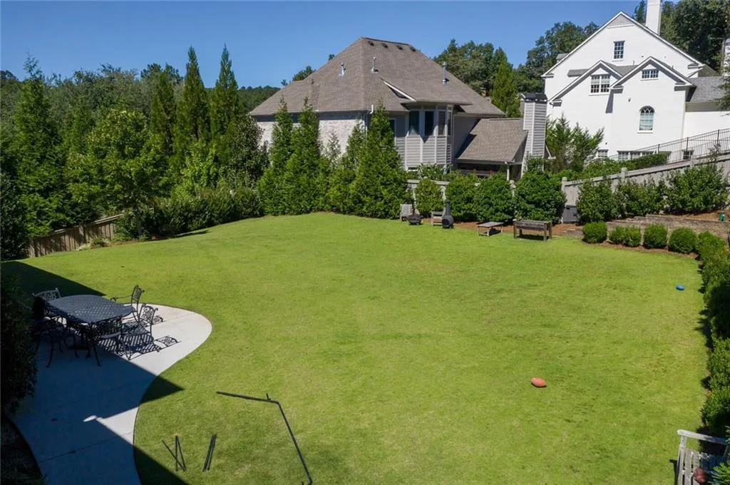 410 Tavern Circle, Sandy Springs, Georgia 30350, 5 Bedrooms Bedrooms, ,4 BathroomsBathrooms,Residential,Sold,410 Tavern Circle,6945355