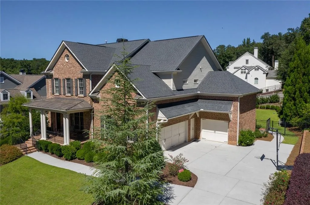 410 Tavern Circle, Sandy Springs, Georgia 30350, 5 Bedrooms Bedrooms, ,4 BathroomsBathrooms,Residential,Sold,410 Tavern Circle,6945355