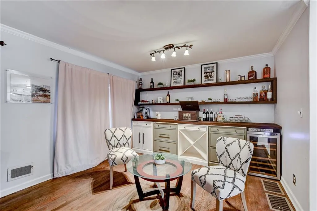 576 Lorell Terrace Ne, Atlanta, Georgia 30328, 4 Bedrooms Bedrooms, ,3 BathroomsBathrooms,Residential,Sold,576 Lorell Terrace Ne,6948679