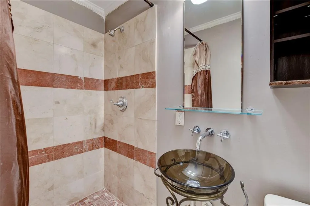 576 Lorell Terrace Ne, Atlanta, Georgia 30328, 4 Bedrooms Bedrooms, ,3 BathroomsBathrooms,Residential,Sold,576 Lorell Terrace Ne,6948679