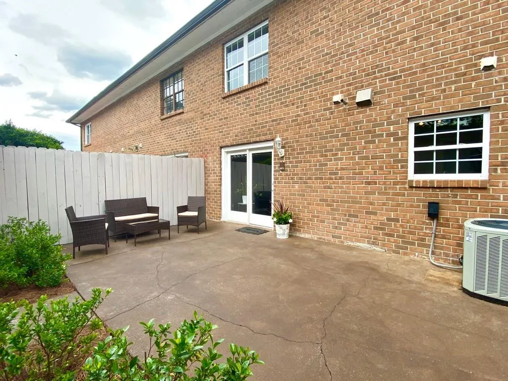 310 Winding River Drive Unit H, Sandy Springs, Georgia 30350, 2 Bedrooms Bedrooms, ,2 BathroomsBathrooms,Residential,Sold,310 Winding River Drive Unit H,6725627 310 Winding River Drive Unit H, Sandy Springs, Georgia 30350, 2 Bedrooms Bedrooms, ,2 BathroomsBathrooms,Residential,Sold,310 Winding River Drive Unit H,6725627