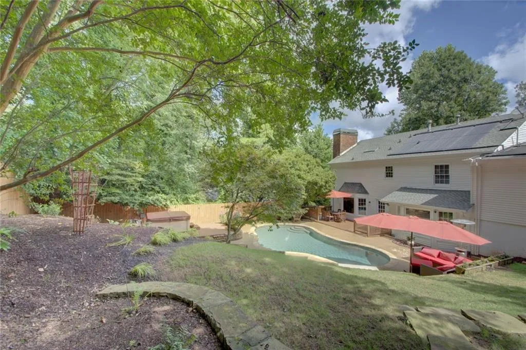 535 Calaveras Drive, Sandy Springs, Georgia 30350, 5 Bedrooms Bedrooms, ,4 BathroomsBathrooms,Residential,Sold,535 Calaveras Drive,6836375