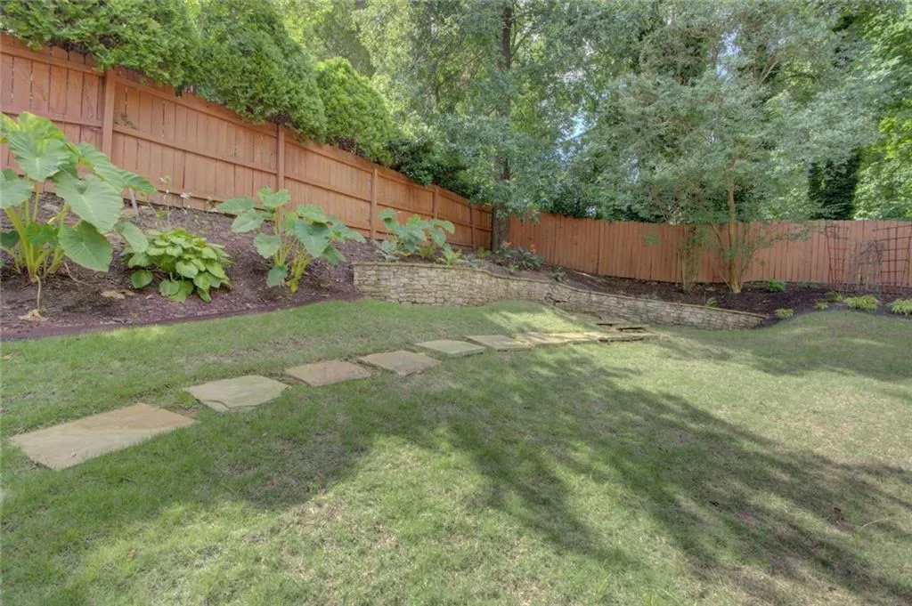 535 Calaveras Drive, Sandy Springs, Georgia 30350, 5 Bedrooms Bedrooms, ,4 BathroomsBathrooms,Residential,Sold,535 Calaveras Drive,6836375