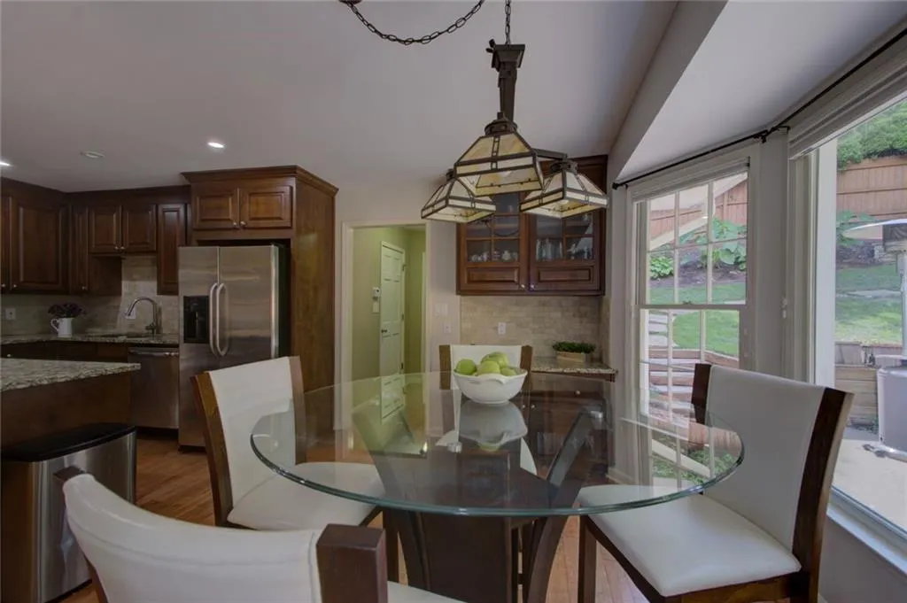 535 Calaveras Drive, Sandy Springs, Georgia 30350, 5 Bedrooms Bedrooms, ,4 BathroomsBathrooms,Residential,Sold,535 Calaveras Drive,6836375