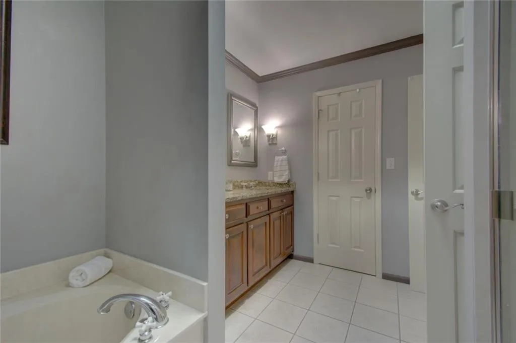 535 Calaveras Drive, Sandy Springs, Georgia 30350, 5 Bedrooms Bedrooms, ,4 BathroomsBathrooms,Residential,Sold,535 Calaveras Drive,6836375