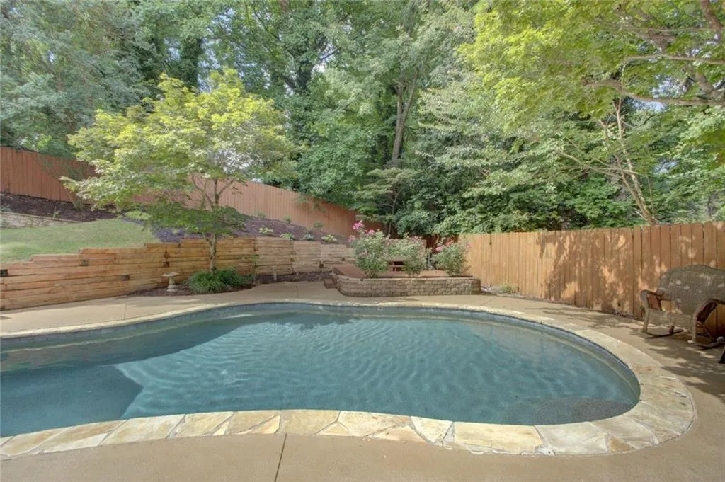 535 Calaveras Drive, Sandy Springs, Georgia 30350, 5 Bedrooms Bedrooms, ,4 BathroomsBathrooms,Residential,Sold,535 Calaveras Drive,6836375