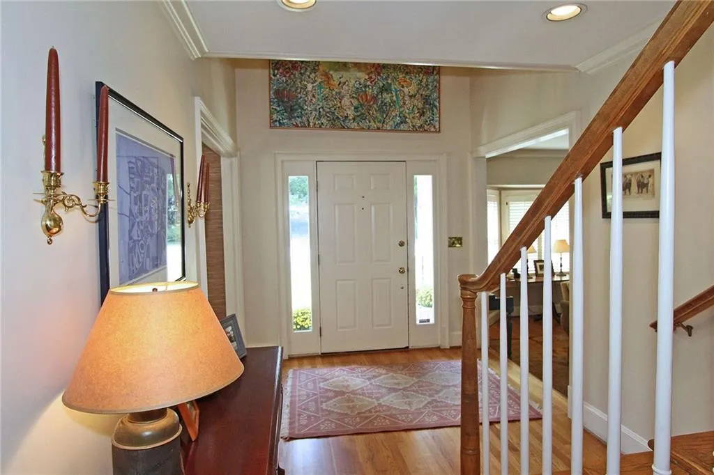 2601 Brookwood Drive Ne, Atlanta, Georgia 30305, 4 Bedrooms Bedrooms, ,3 BathroomsBathrooms,Residential,Sold,2601 Brookwood Drive Ne,5758038
