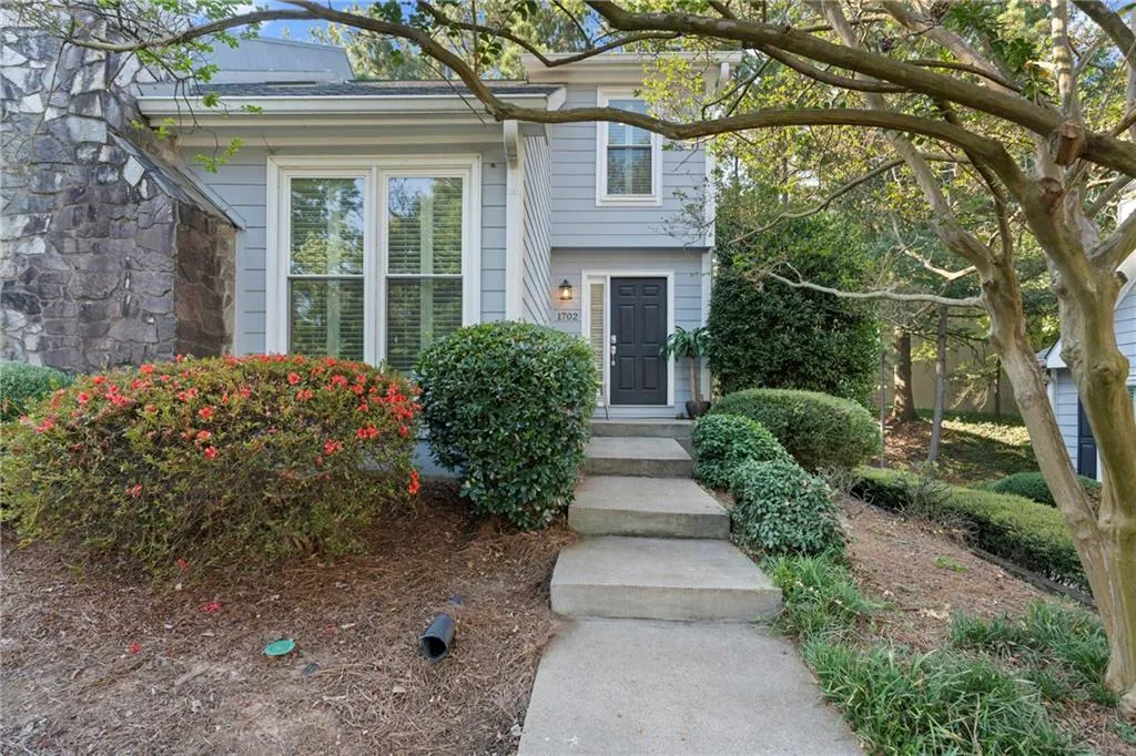 1702 Defoors Walk Nw, Atlanta, Georgia 30318, 2 Bedrooms Bedrooms, ,2 BathroomsBathrooms,Residential,For Sale,1702 Defoors Walk Nw,7655303