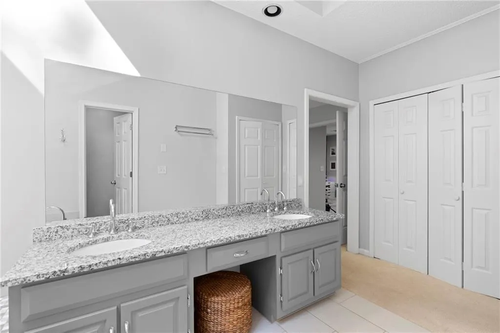 1702 Defoors Walk Nw, Atlanta, Georgia 30318, 2 Bedrooms Bedrooms, ,2 BathroomsBathrooms,Residential,For Sale,1702 Defoors Walk Nw,7655303 1702 Defoors Walk Nw, Atlanta, Georgia 30318, 2 Bedrooms Bedrooms, ,2 BathroomsBathrooms,Residential,For Sale,1702 Defoors Walk Nw,7655303