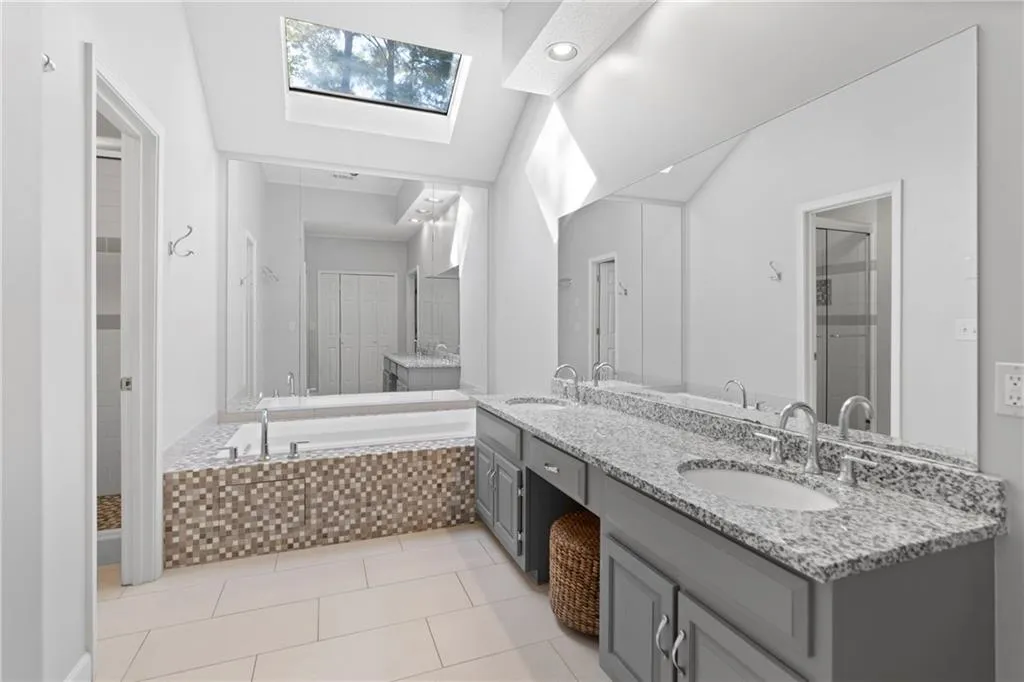 1702 Defoors Walk Nw, Atlanta, Georgia 30318, 2 Bedrooms Bedrooms, ,2 BathroomsBathrooms,Residential,For Sale,1702 Defoors Walk Nw,7655303 1702 Defoors Walk Nw, Atlanta, Georgia 30318, 2 Bedrooms Bedrooms, ,2 BathroomsBathrooms,Residential,For Sale,1702 Defoors Walk Nw,7655303