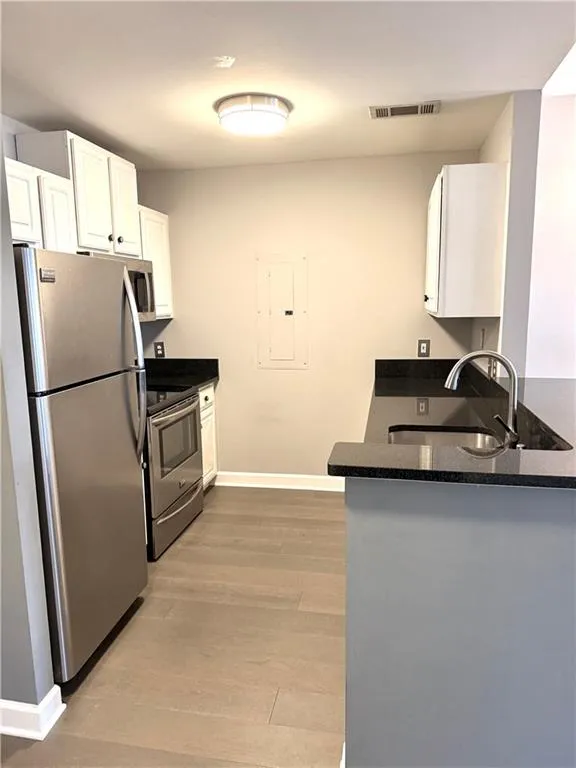 1101 Juniper Street Ne Unit 525, Atlanta, Georgia 30309, 1 Bedroom Bedrooms, 0 ,1 BathroomBathrooms,Residential,For Sale,1101 Juniper Street Ne Unit 525,7700524