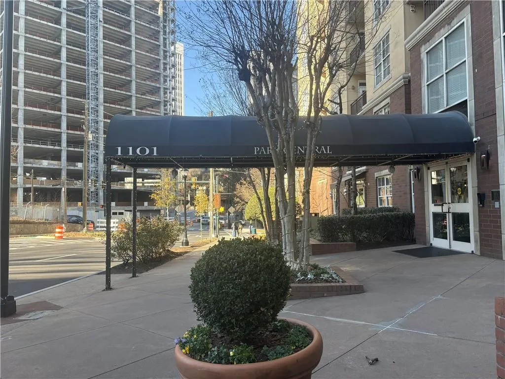 1101 Juniper Street Ne Unit 525, Atlanta, Georgia 30309, 1 Bedroom Bedrooms, 0 ,1 BathroomBathrooms,Residential,For Sale,1101 Juniper Street Ne Unit 525,7700524
