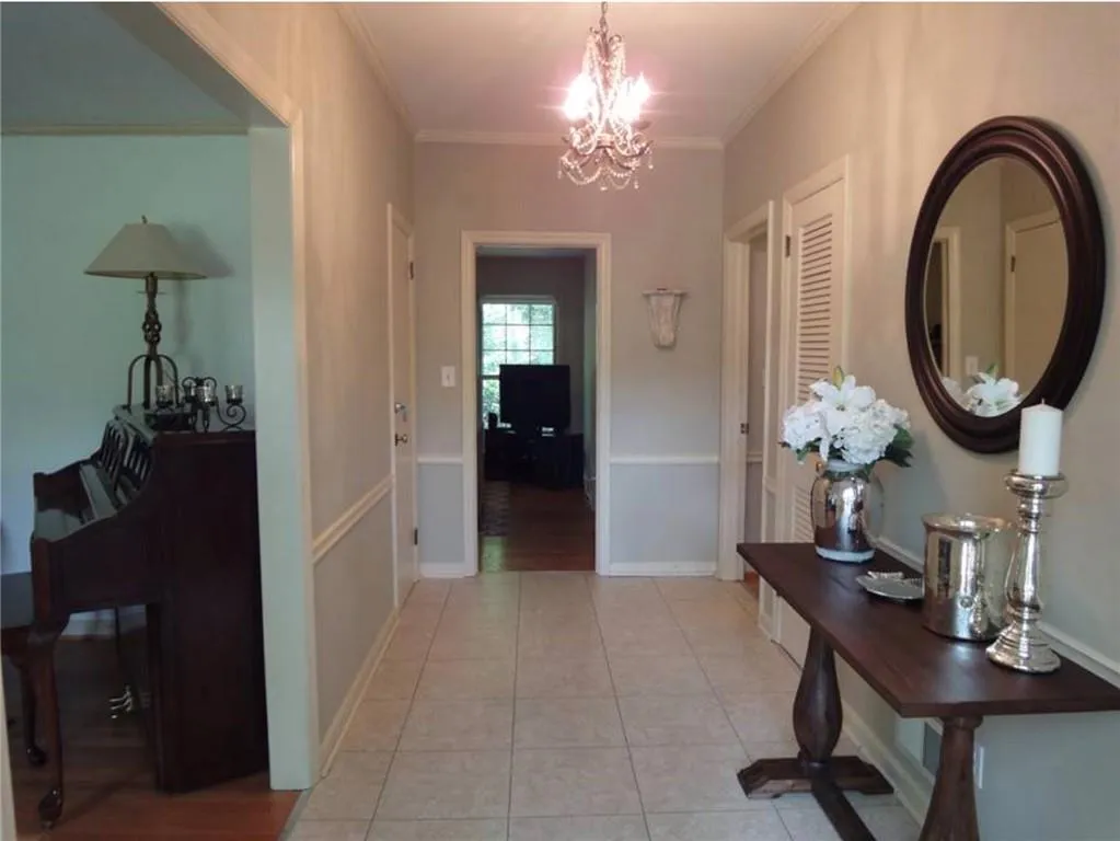 5425 Mount Vernon Parkway, Sandy Springs, Georgia 30327, 3 Bedrooms Bedrooms, ,2 BathroomsBathrooms,Residential,Sold,5425 Mount Vernon Parkway,6566129