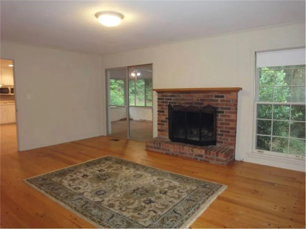 5425 Mount Vernon Parkway, Sandy Springs, Georgia 30327, 3 Bedrooms Bedrooms, ,2 BathroomsBathrooms,Residential,Sold,5425 Mount Vernon Parkway,6566129