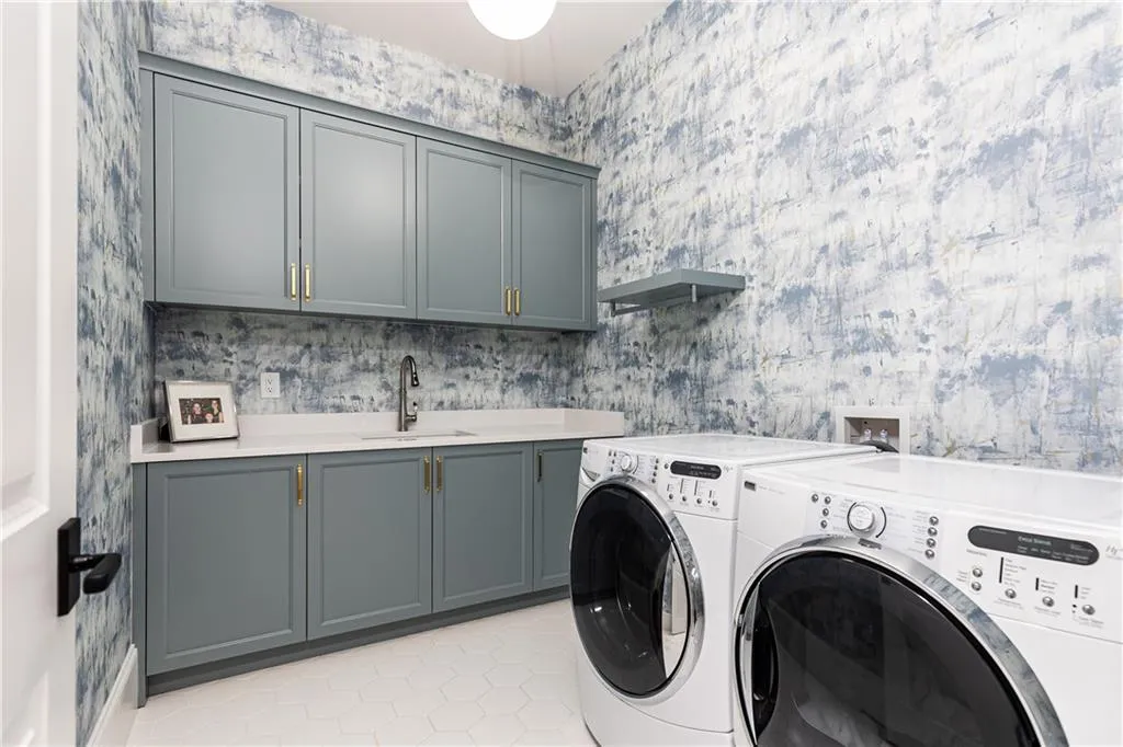 4900 Lake Forrest Drive, Atlanta, Georgia 30342, 4 Bedrooms Bedrooms, ,4 BathroomsBathrooms,Residential,Sold,4900 Lake Forrest Drive,7463640 4900 Lake Forrest Drive, Atlanta, Georgia 30342, 4 Bedrooms Bedrooms, ,4 BathroomsBathrooms,Residential,Sold,4900 Lake Forrest Drive,7463640