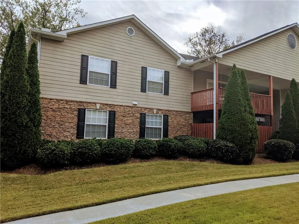 605 Brighton Point, Sandy Springs, Georgia 30328, 2 Bedrooms Bedrooms, ,2 BathroomsBathrooms,Residential,Sold,605 Brighton Point,6642106