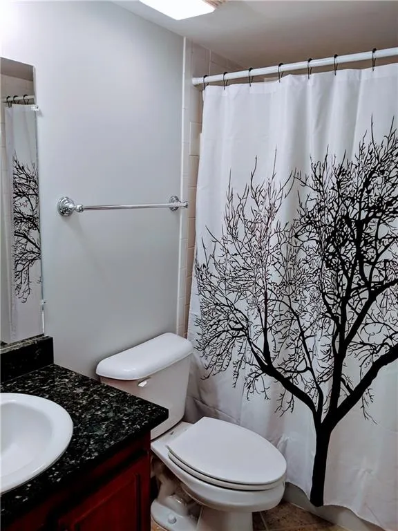 605 Brighton Point, Sandy Springs, Georgia 30328, 2 Bedrooms Bedrooms, ,2 BathroomsBathrooms,Residential,Sold,605 Brighton Point,6642106