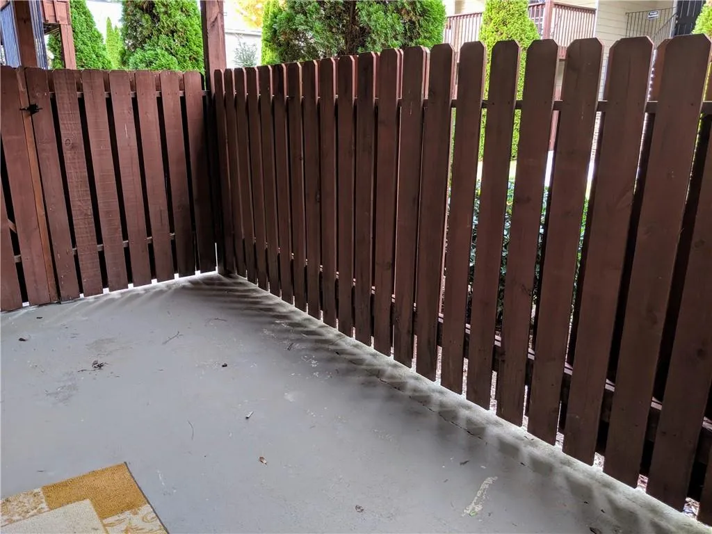 605 Brighton Point, Sandy Springs, Georgia 30328, 2 Bedrooms Bedrooms, ,2 BathroomsBathrooms,Residential,Sold,605 Brighton Point,6642106