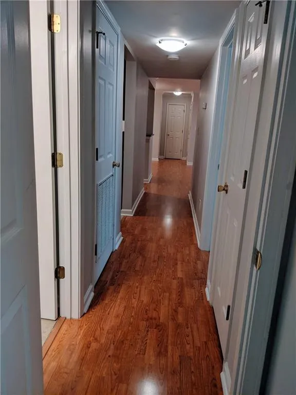 605 Brighton Point, Sandy Springs, Georgia 30328, 2 Bedrooms Bedrooms, ,2 BathroomsBathrooms,Residential,Sold,605 Brighton Point,6642106